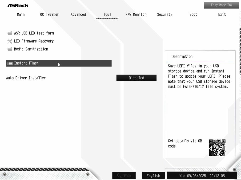 BIOSのToolタブでInstant Flashを選択